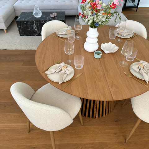 Lewis - Lamel ronde eettafel in eikenfineer met uittrekbaar blad 120/160/200 CM - 2 extra verlengbladen inbegrepen.